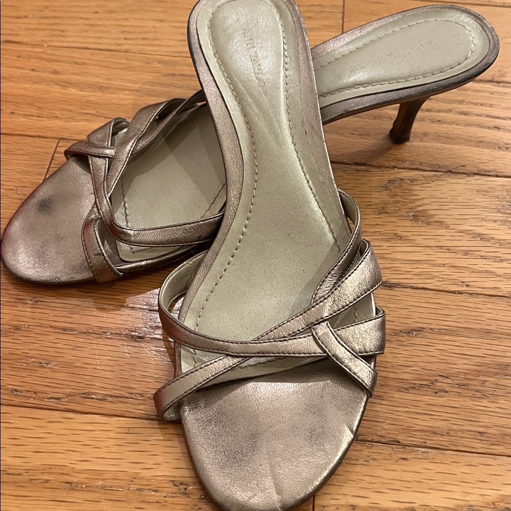 Ann Taylor Metallic Chamoagne / Gold / Silver Low Heeled Sandals -Classy Straps - Picture 3 of 8